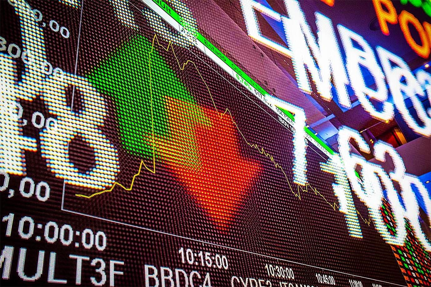 Aversão global ao risco derruba Ibovespa e leva dólar a ficar perto de R$ 5,15