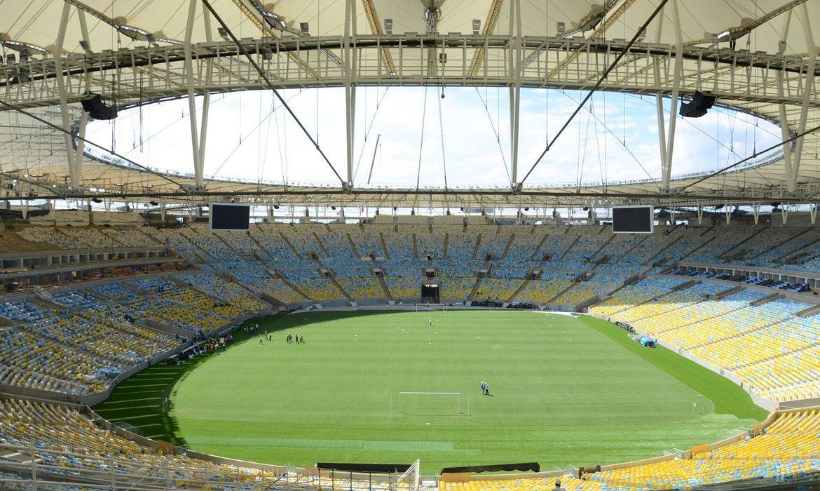 Alfinetada alviverde: Palmeiras usa declaração de flamenguista para rebater críticas ao sintético