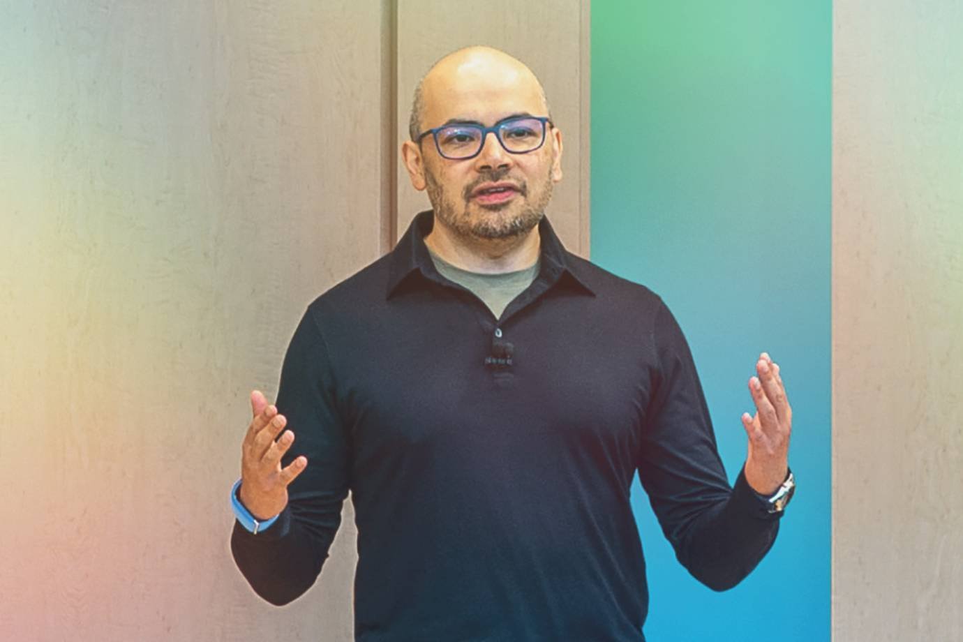 Demis Hassabis prevê IA com capacidades humanas em dois a três anos