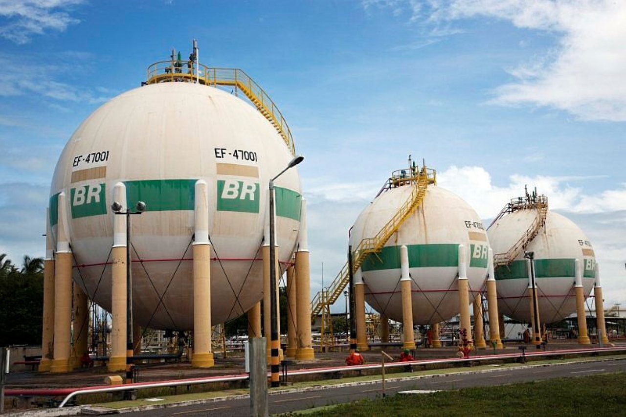 Petrobras (PETR4): ADRs da estatal avançam em Nova York com lucro acima do esperado e dividendos