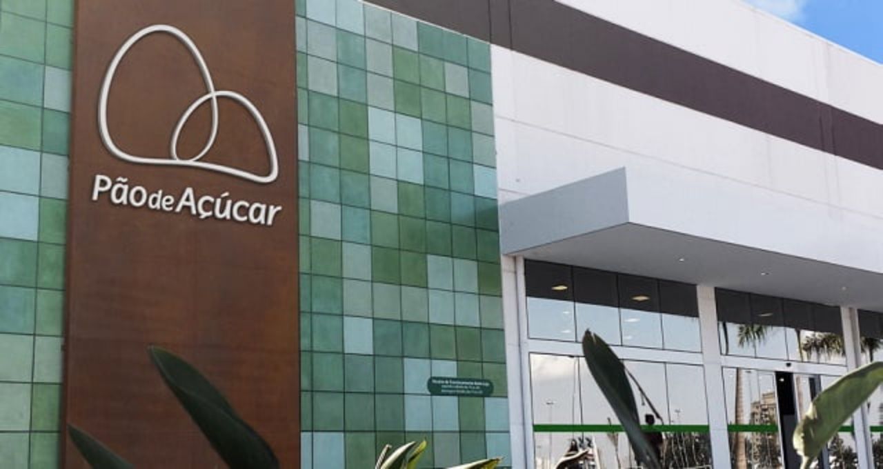 Fundo imobiliário vende imóveis locados ao Pão de Açúcar (PCAR3) e estima lucro de R$ 0,56 por cota; veja detalhes