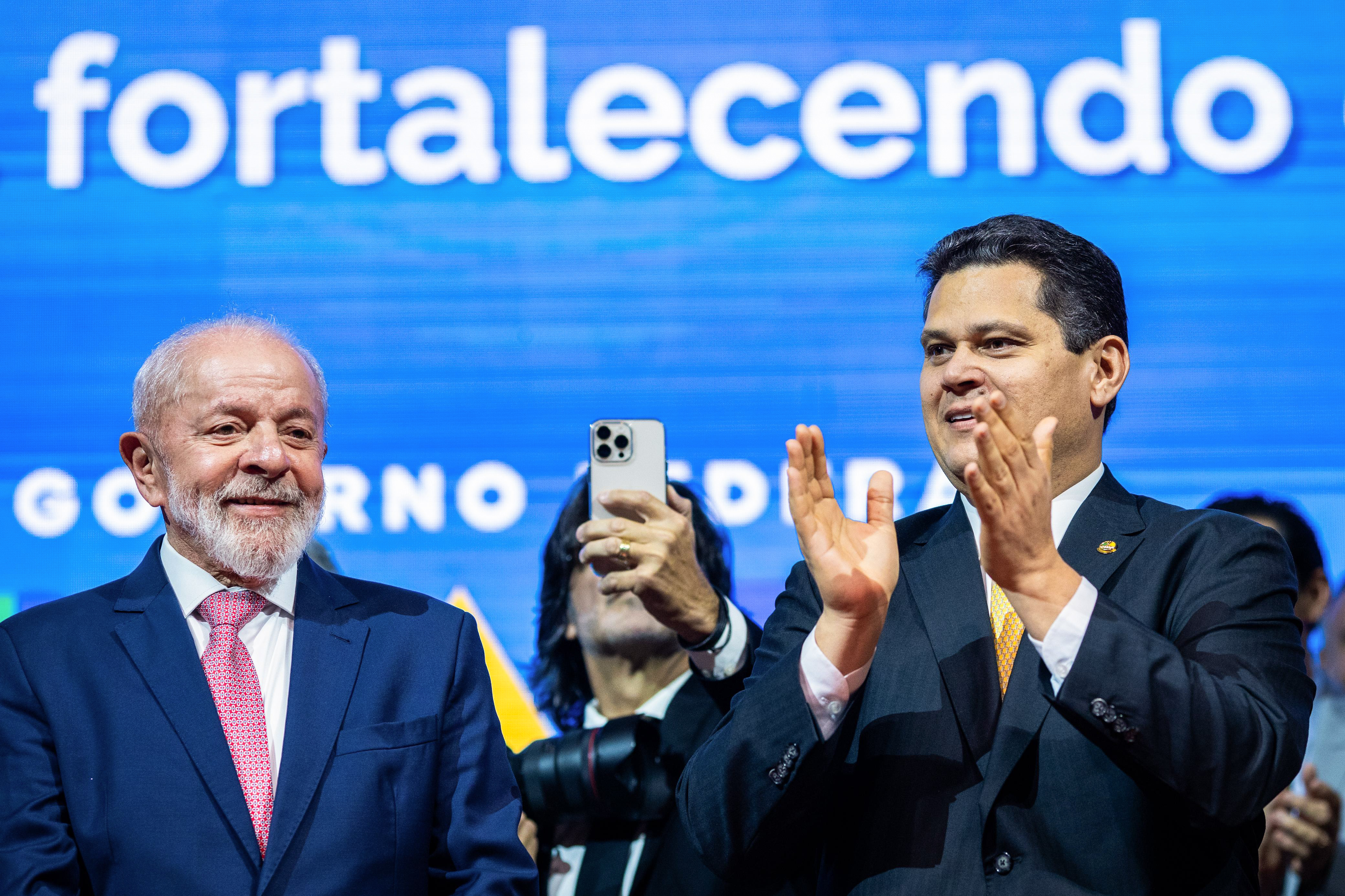 Lula recebe Alcolumbre no Alvorada para nova conversa de reaproximação