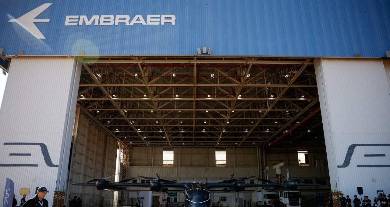 Safra eleva preço-alvo para Embraer (EMBJ3) e aponta 3 fatores que sustentam recomendação de compra; veja