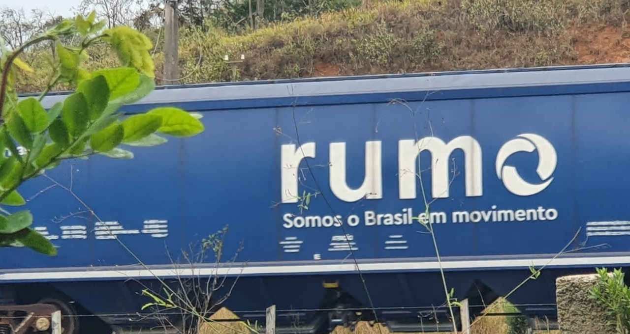 Rumo (RAIL3): Itaú BBA vê potencial de valorização de mais de 40% nas ações; hora de comprar?
