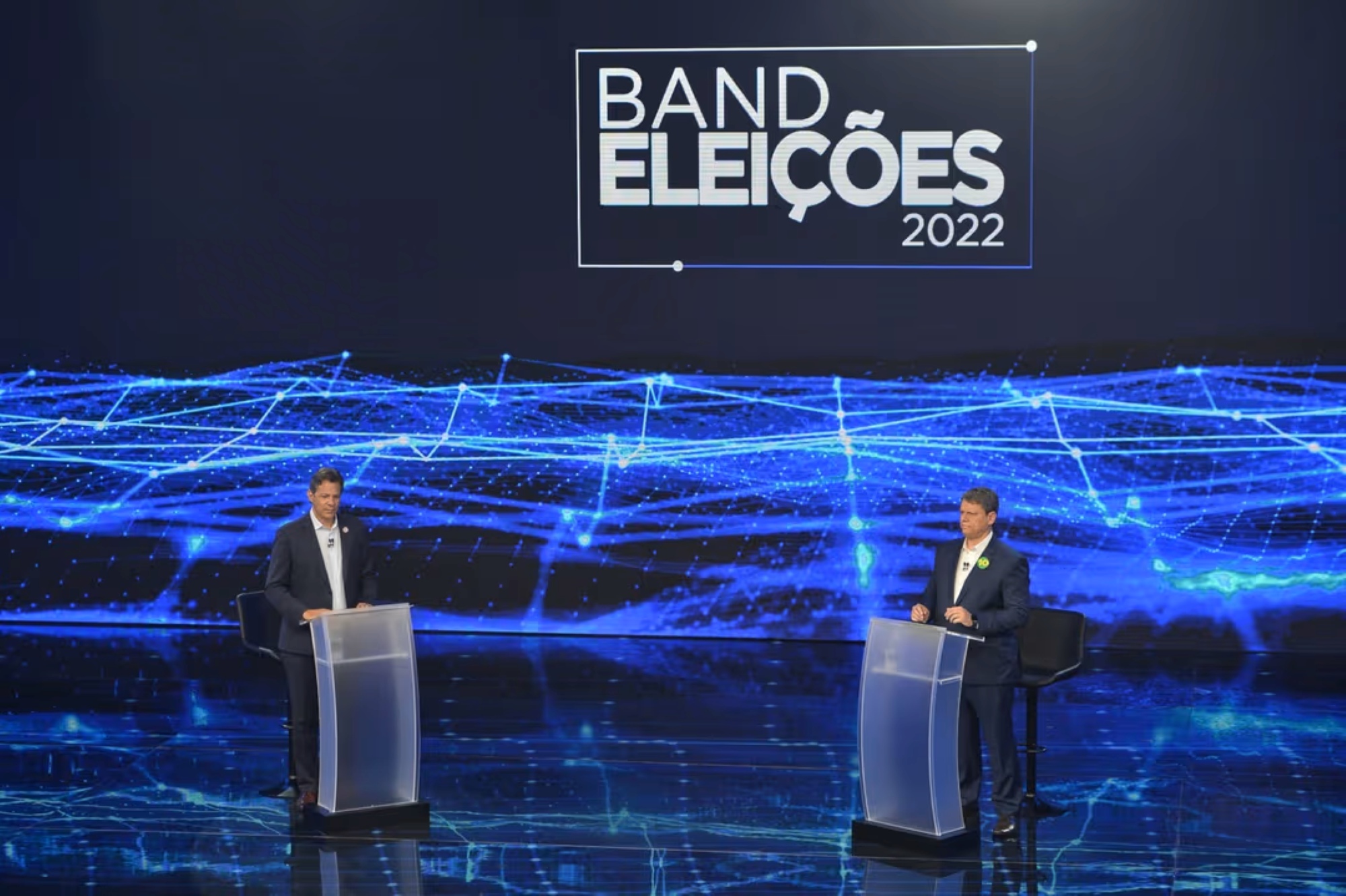 Na estreia do horário eleitoral, Tarcísio aposta no impossível; Haddad apresenta currículo