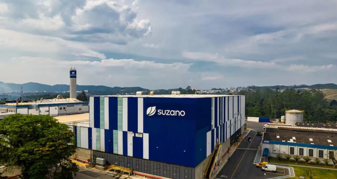 Suzano (SUZB3) anuncia aumento preço de celulose para Ásia a partir de setembro, diz fonte