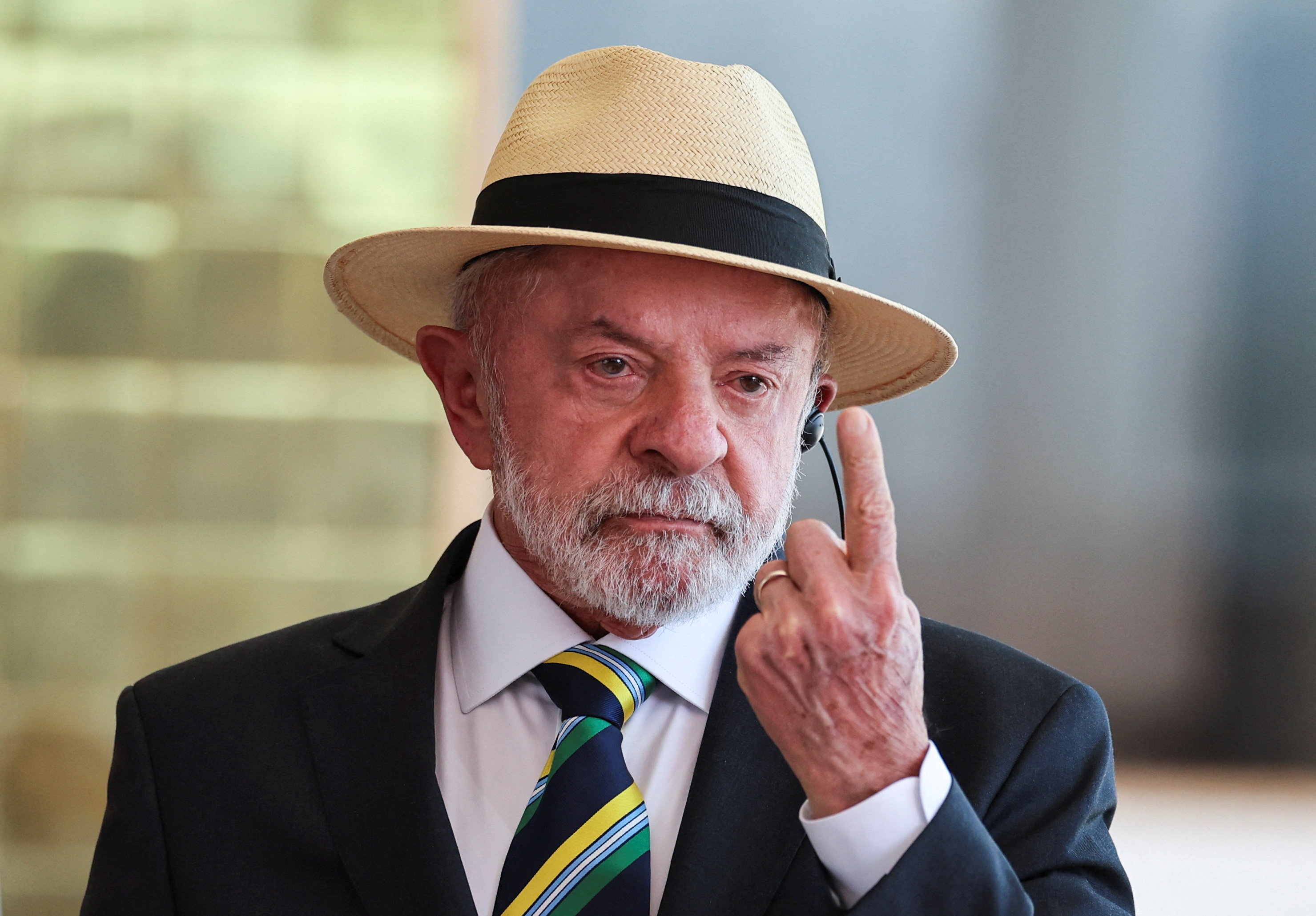 Lula diz que tirou Brasil da lama e reafirma que entregará superávit de 0,1% do PIB