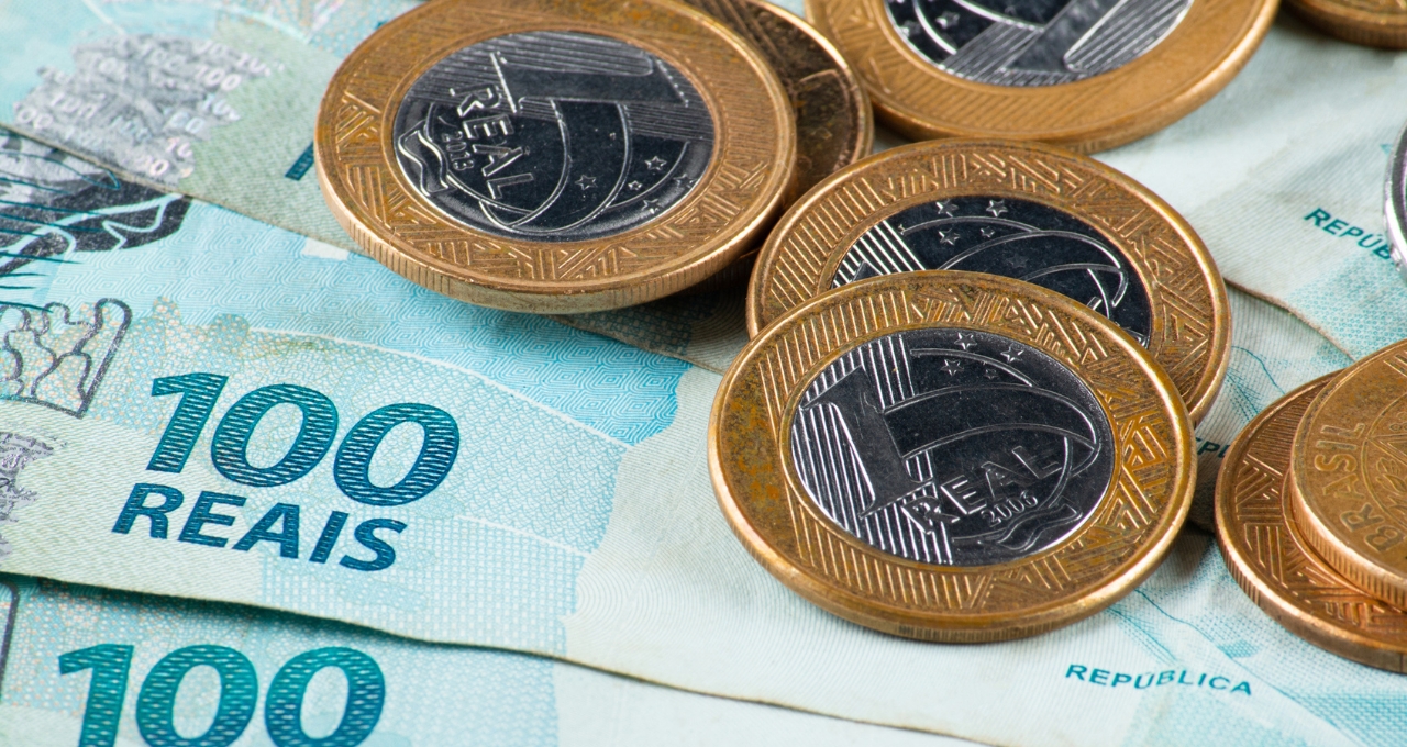 Nem CDBs, nem ações: este é o investimento preferido dos brasileiros depois da poupança; descubra qual é