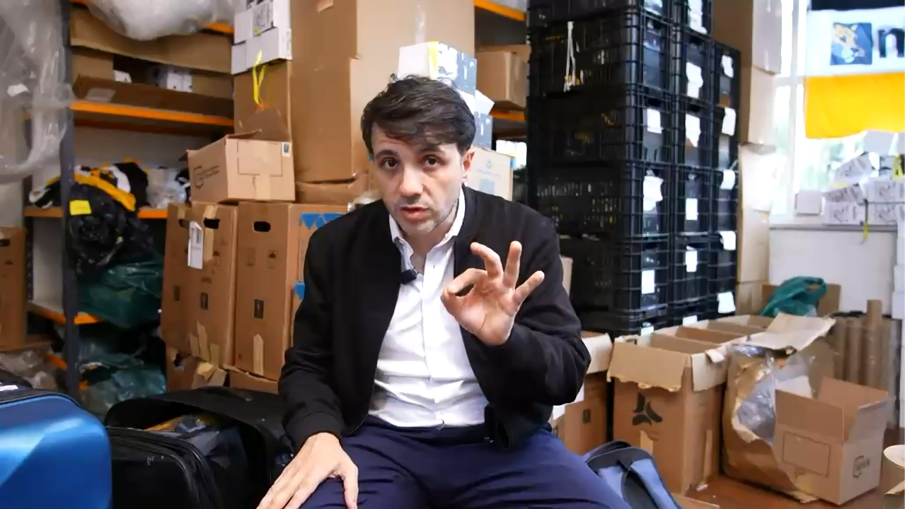 Em ‘último vídeo’, Renan Santos diz que vai ao TSE e afirma que suspensão de campanha é ‘ilegal’ e ‘persecutória’