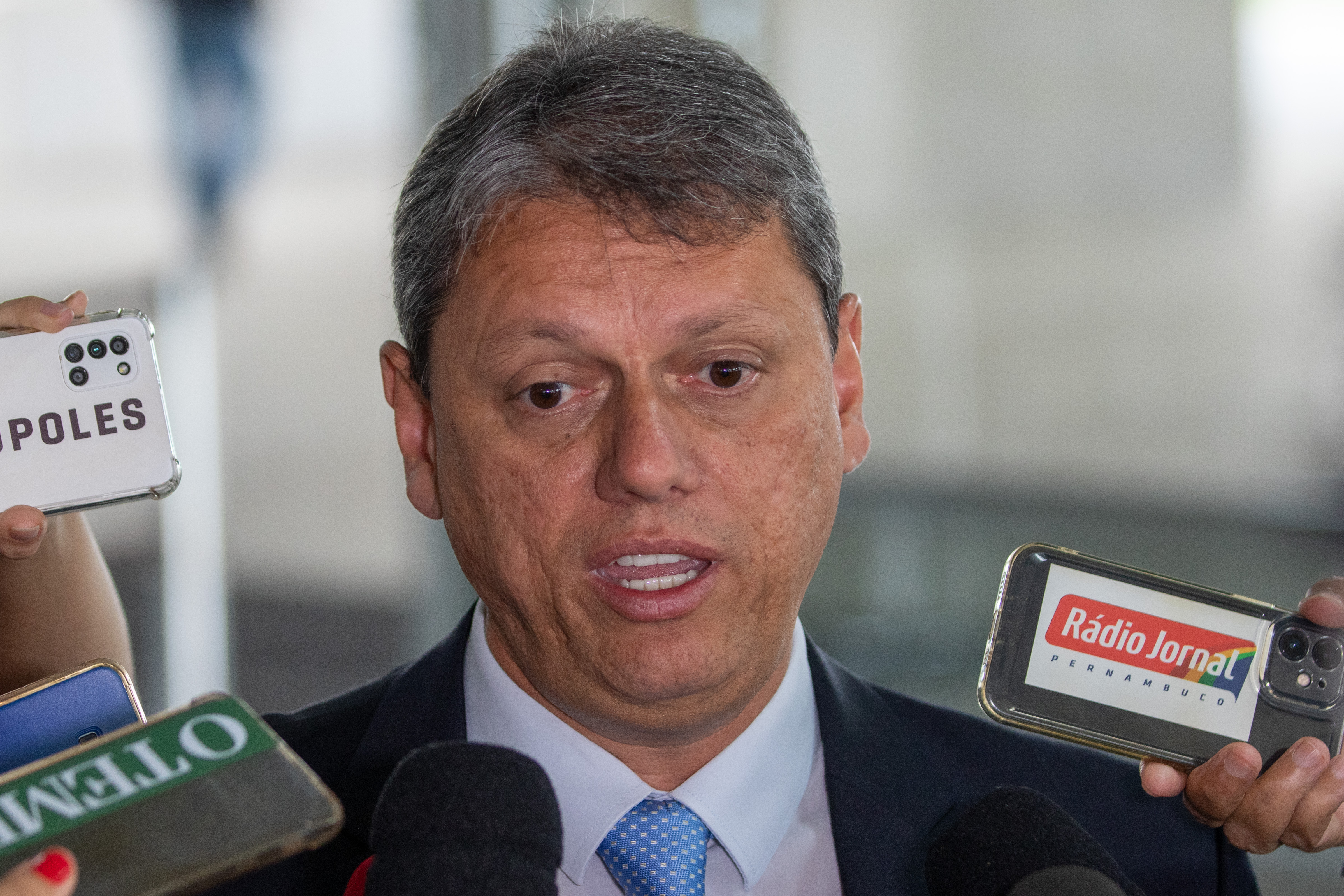Tarcísio diz ser ‘grave’ revelação sobre Moraes e defende investigação rigorosa