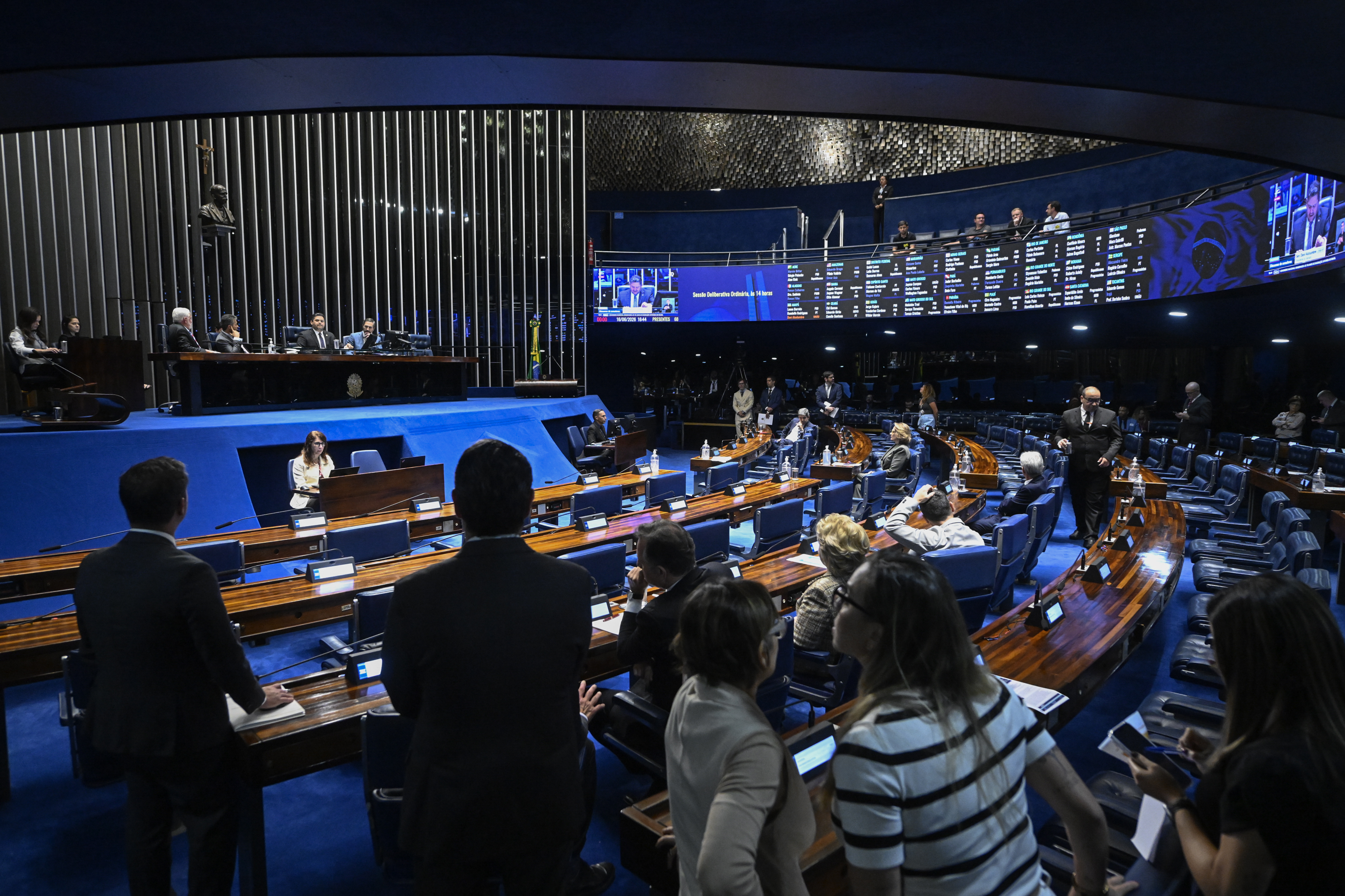 Senado aprova redução da CSLL para resseguradoras e PL vai à sanção presidencial