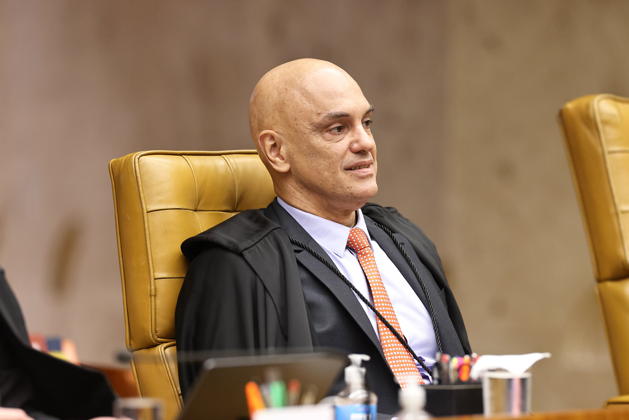 Gonet pede apuração de interferência de Mendonça em inquérito que atinge Moraes