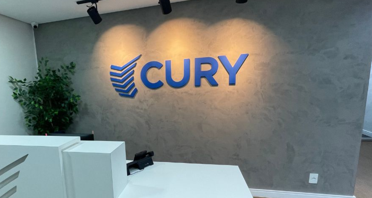 Ao lado de Direcional (DIRR3), Cury (CURY3) chega a seleto grupo da B3; saiba o que muda