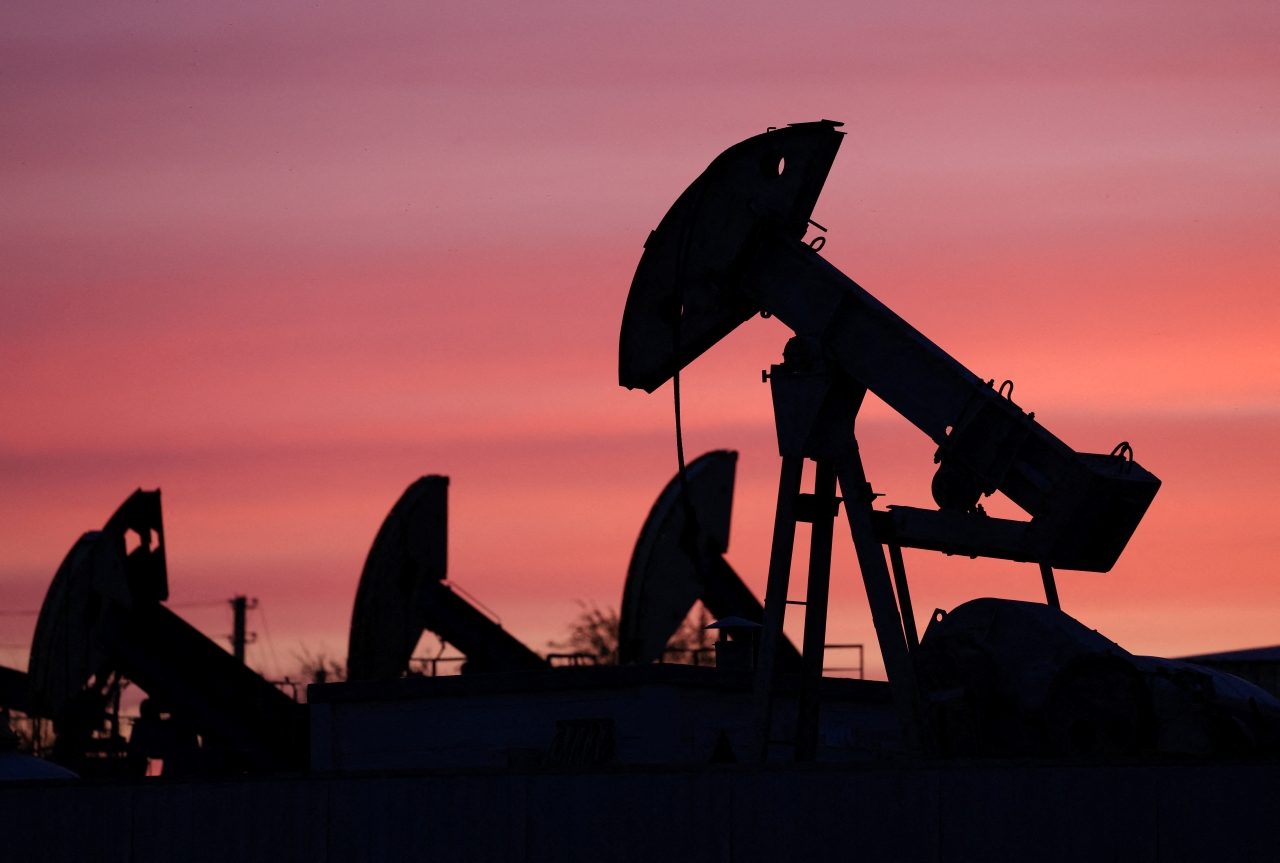 Petróleo dispara 6% e atinge maior nível desde maio