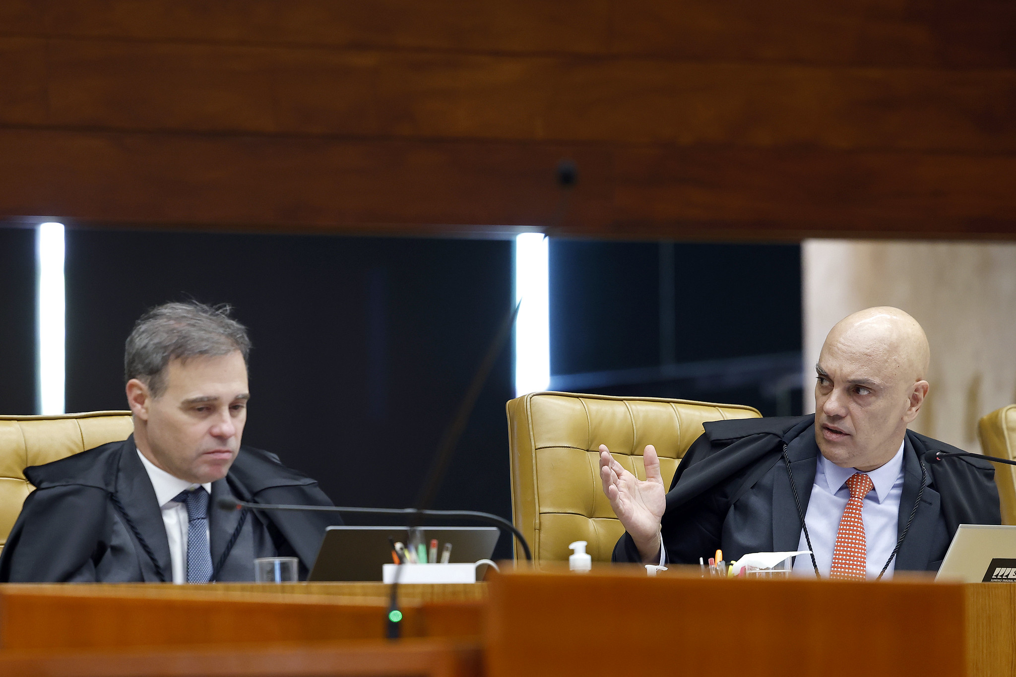 Julgamento no STF tem discussão de Moraes e Gilmar Mendes contra Mendonça: ‘não aponte o dedo para mim’