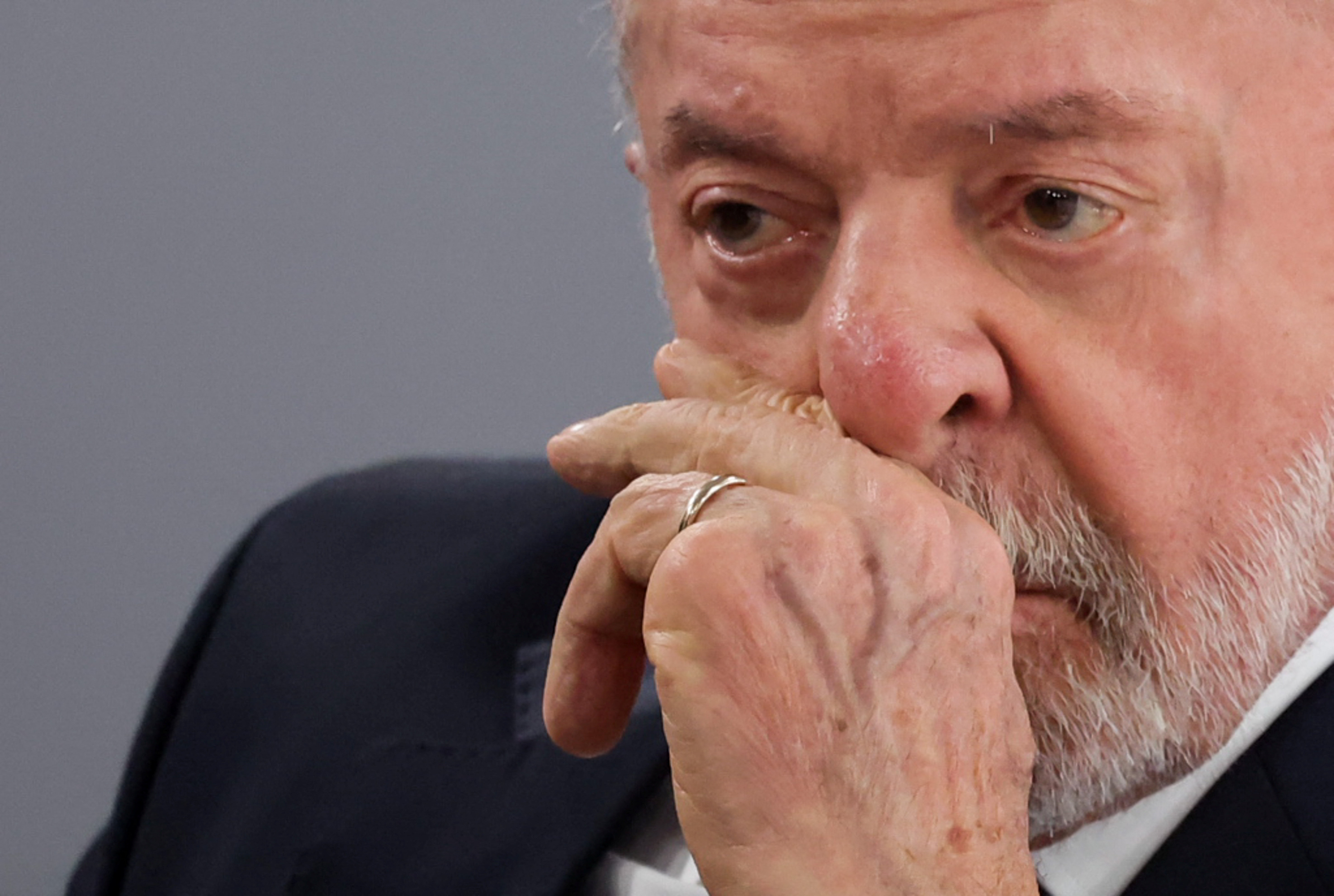 Lula reconhece ‘custo de vida caro’, mas destaca ‘menor inflação acumulada em quatro anos’