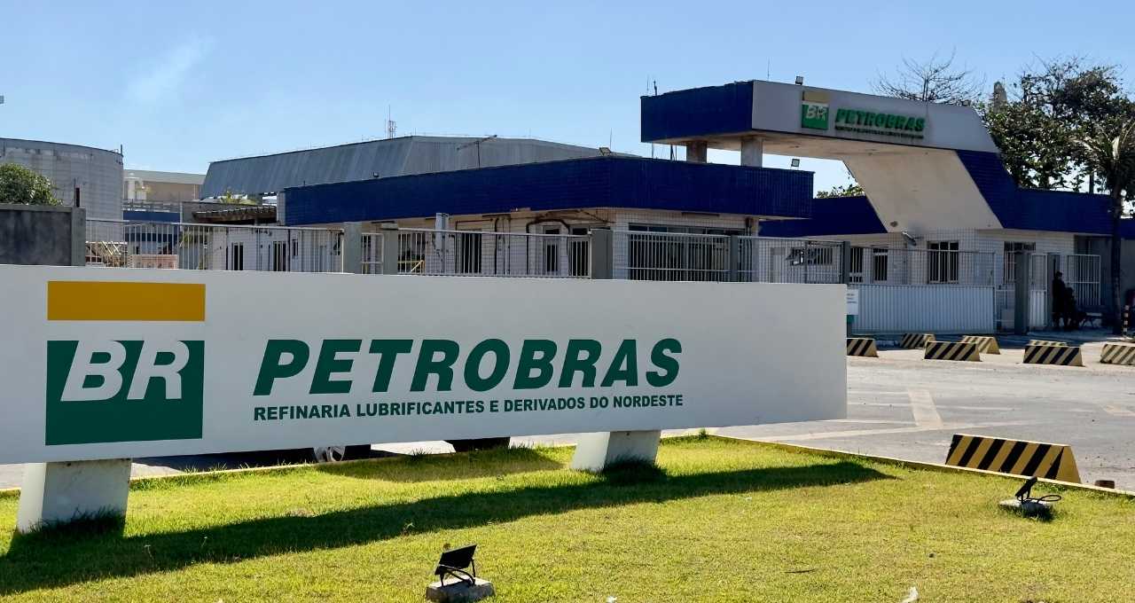 Com caixa cheio, Petrobras (PETR4) é a melhor opção para lucrar com alta do petróleo, vê UBS BB; veja potencial para dividendos