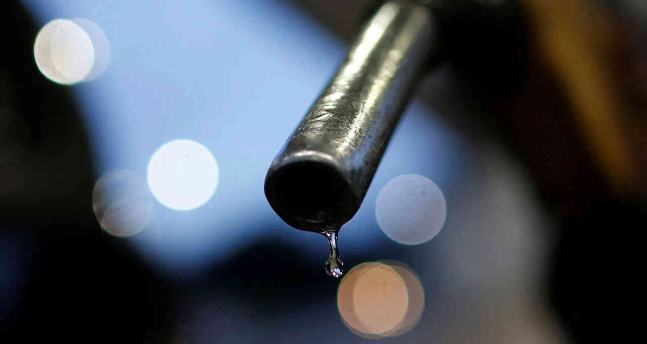 Governo deve prorrogar subvenção de R$ 2,12 por litro de diesel, diz ministro