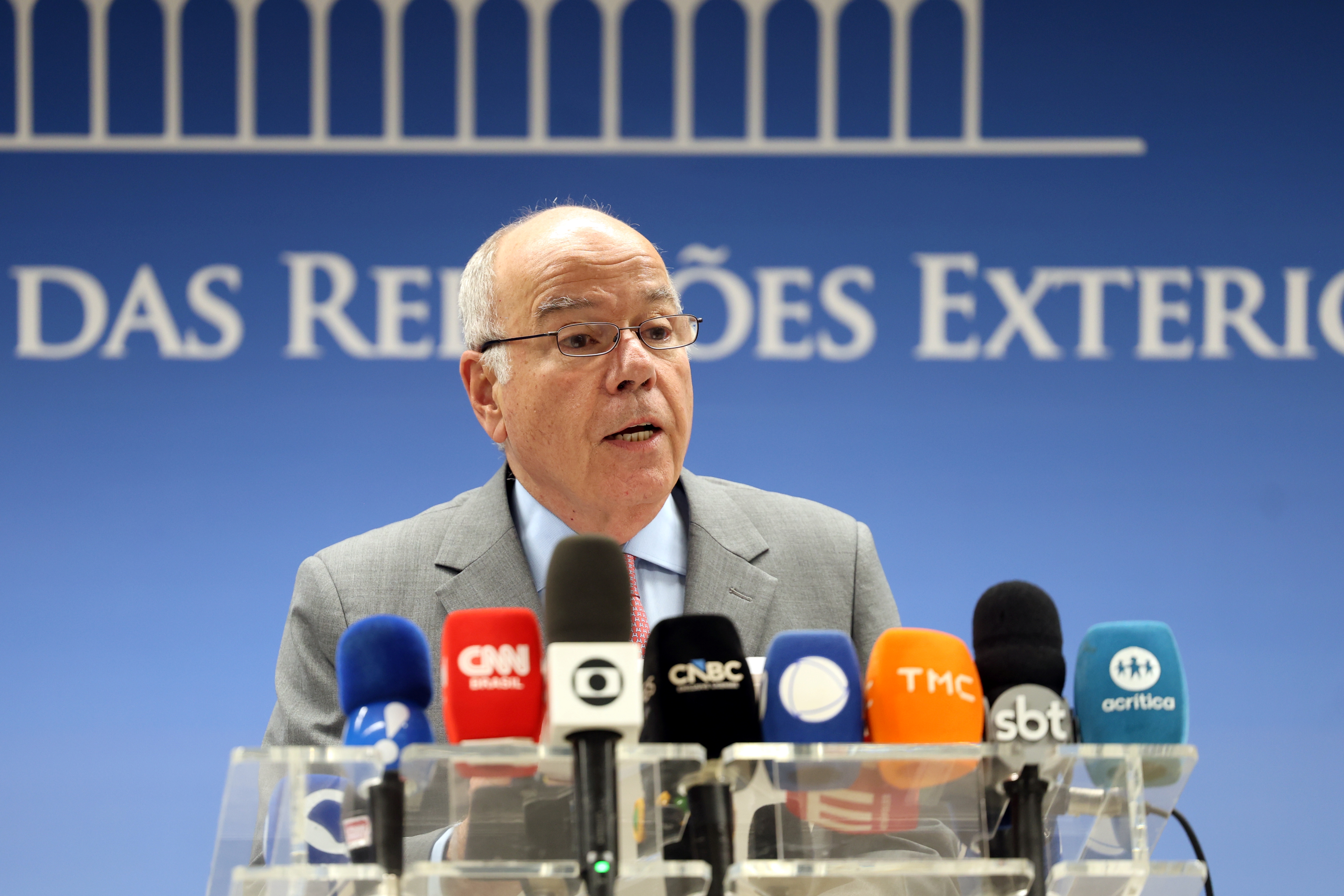 Brasil e EUA se reúnem e reconhecem importância de ‘entendimento mutuamente satisfatório’, diz Itamaraty