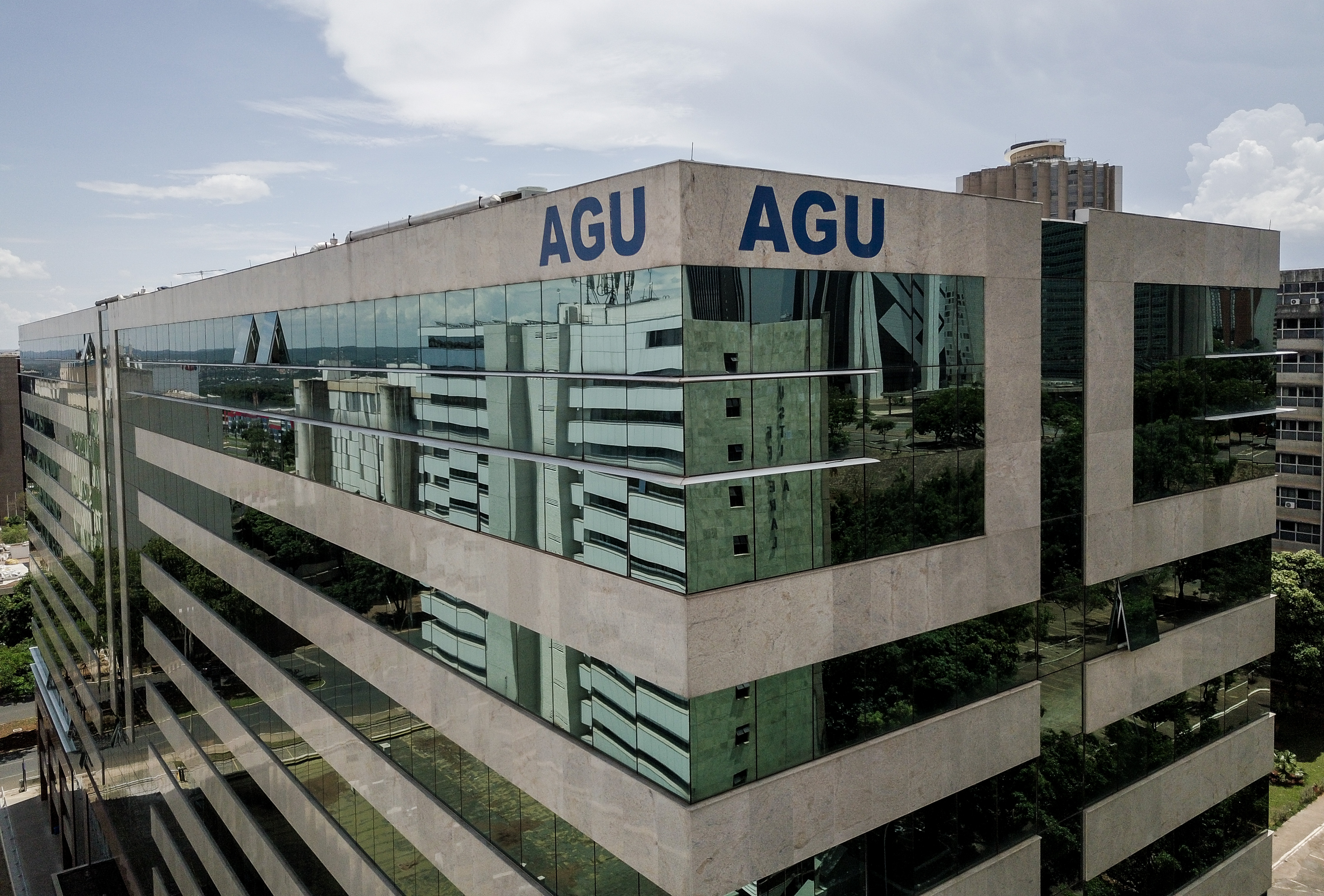 AGU pede investigação sobre suposto financiamento dos EUA a agenda de extrema-direita no Brasil