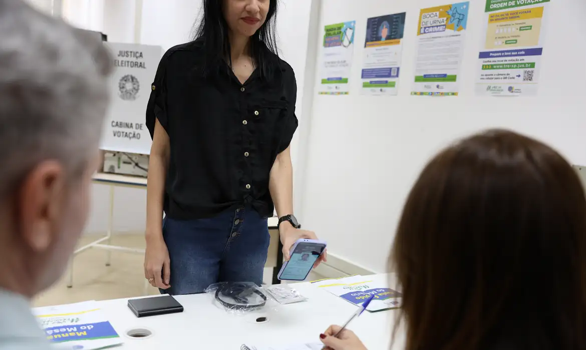 Eleições 2026: saiba quais documentos são aceitos para votar