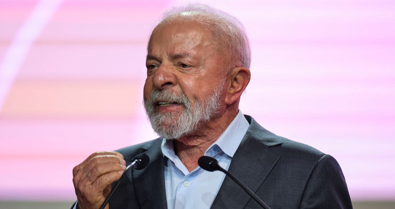 Ato de Lula na Paulista tem confusão após PM pedir retirada de caminhões