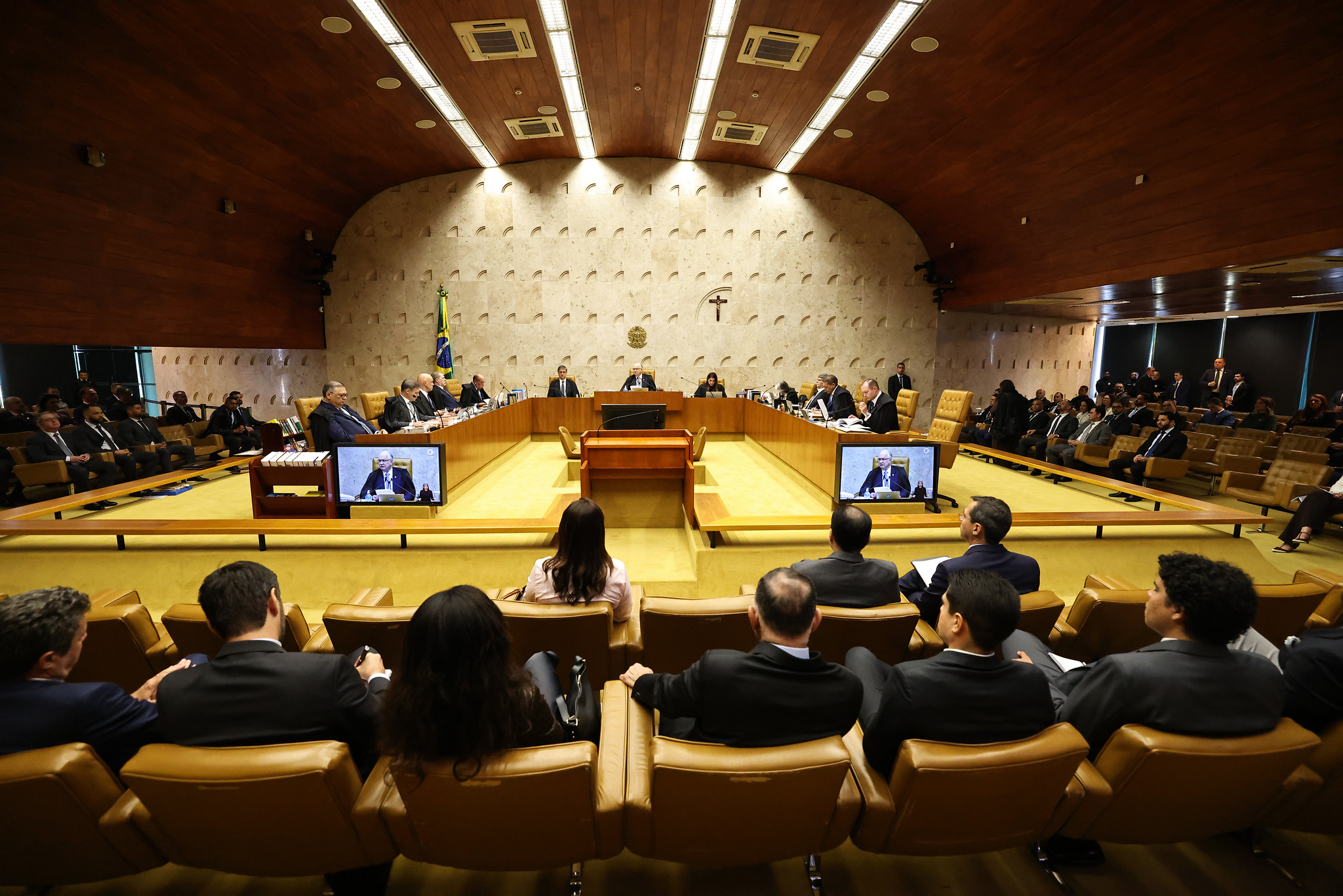 Lula quer tirar da mão da Presidência o poder de indicar ministros do STF, diz Edinho Silva