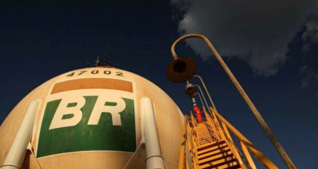 Petrobras (PETR4) arremata 19 blocos em leilão de concessão por R$ 3 bilhões