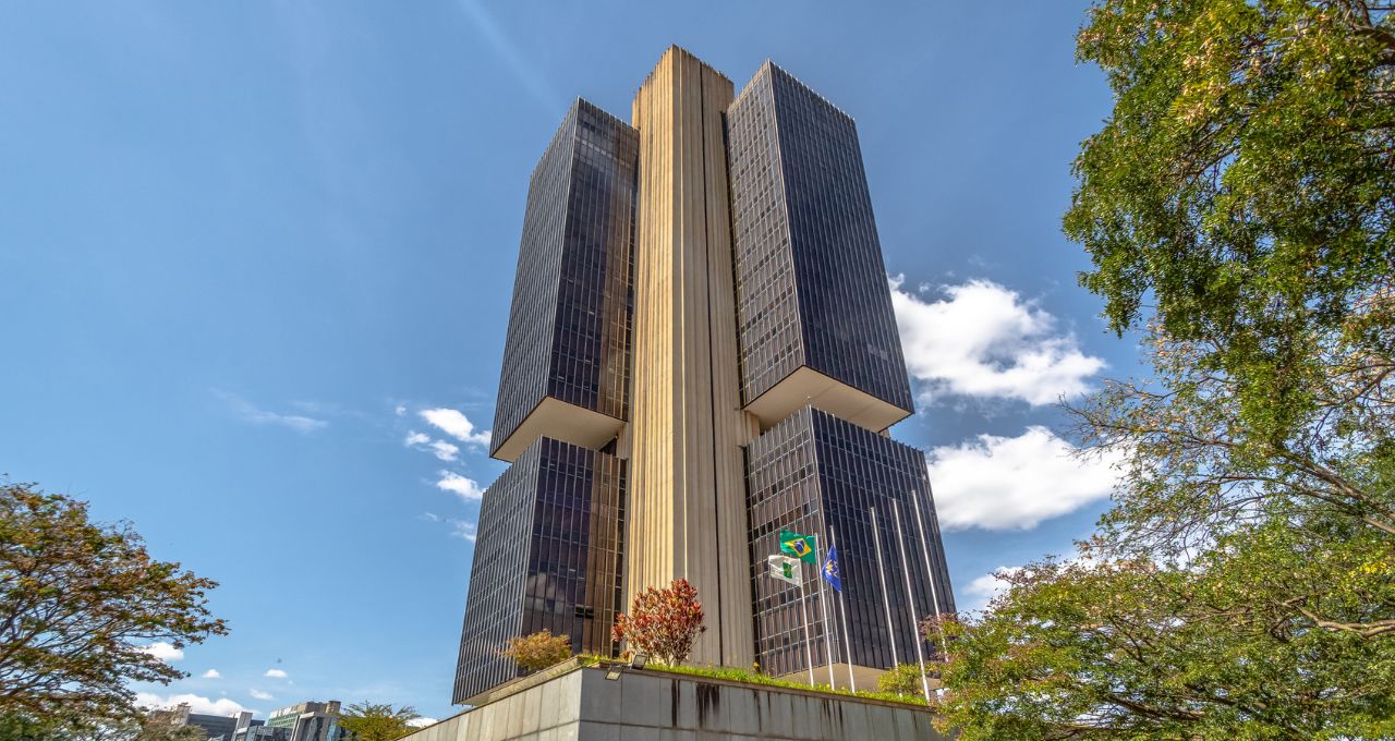 ‘Grave violação’: BC liquida cooperativa e bloqueia bens de ex-administradores