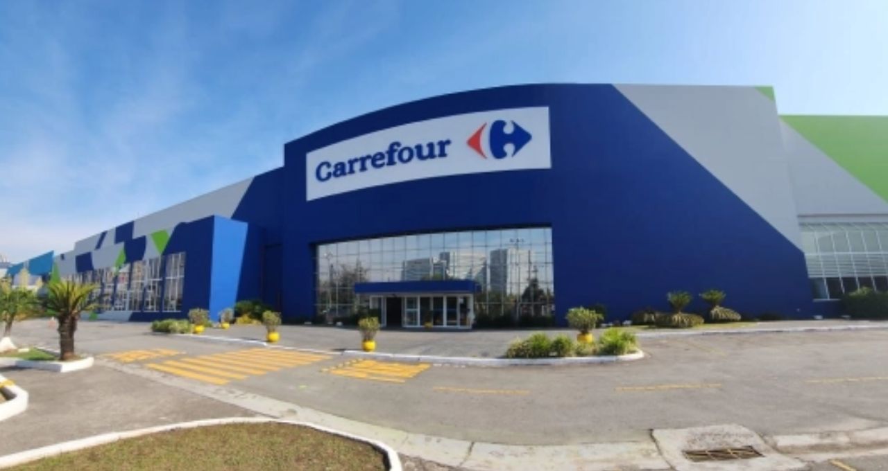 Carrefour notifica ao Cade venda de 22 imóveis a fundo imobiliário do Patria