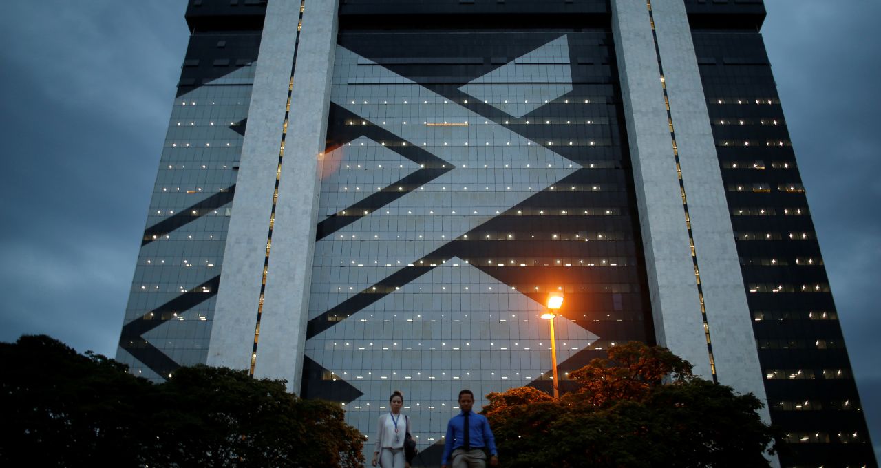 Banco do Brasil (BBSA3) libera R$ 31,633 bilhões na safra 2026/2027 até 19 de outubro, queda de 44%