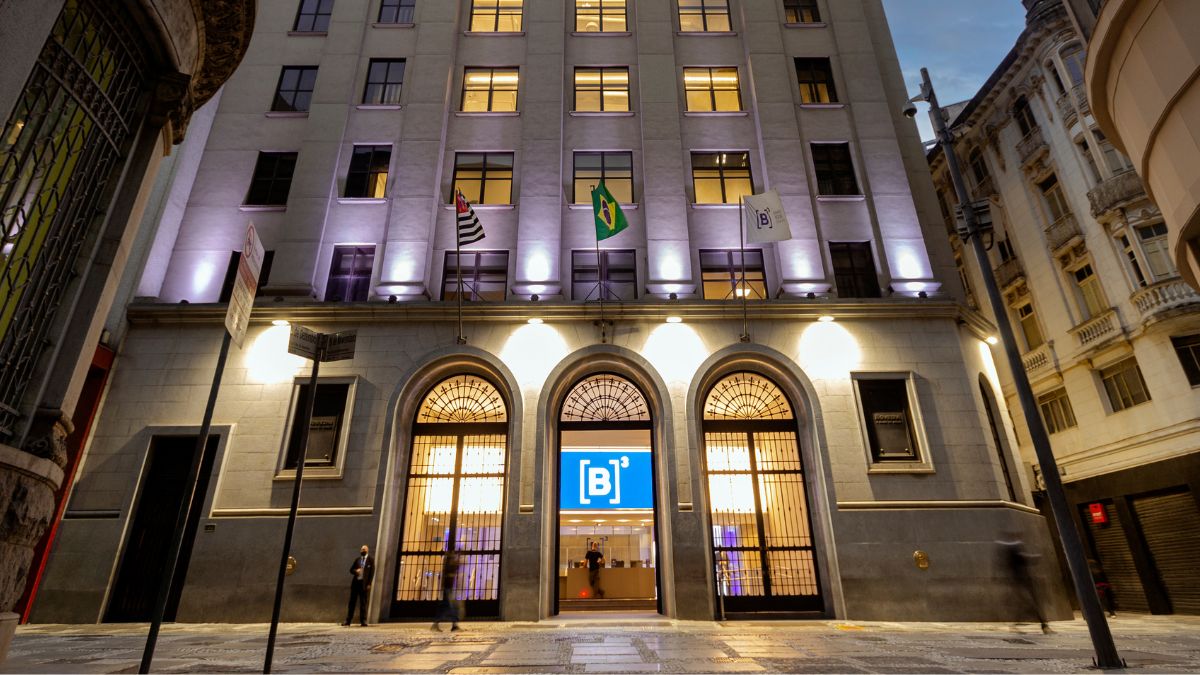 A bolsa abre no feriado de Nossa Senhora Aparecida? Veja como será o funcionamento da B3, dos bancos, do Pix e dos Correios em 12 de outubro